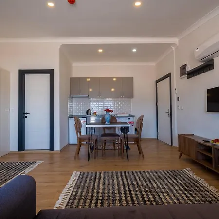 Tanrise Aparthotel 5*